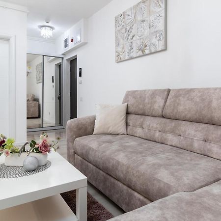 Premier Apartment Oradea Extérieur photo