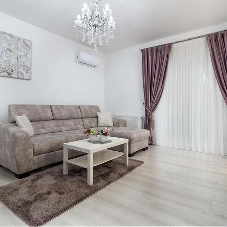 Premier Apartment Oradea Extérieur photo